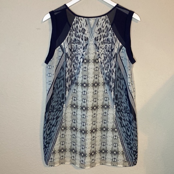 CAbi Mixed Print Tunic Style Sleeveless Blouse 253 Size Medium - Picture 7 of 13